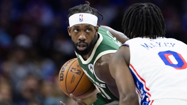 Patrick Beverley handles the ball against the 76ers.